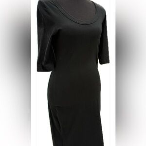 The Effortless Icon Dress – by VENUS